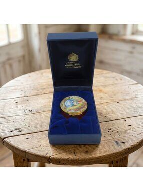 Vintage Halcyon Days Enamel Beatrix Potter Peter Rabbit Lidded Trinket Box 1996